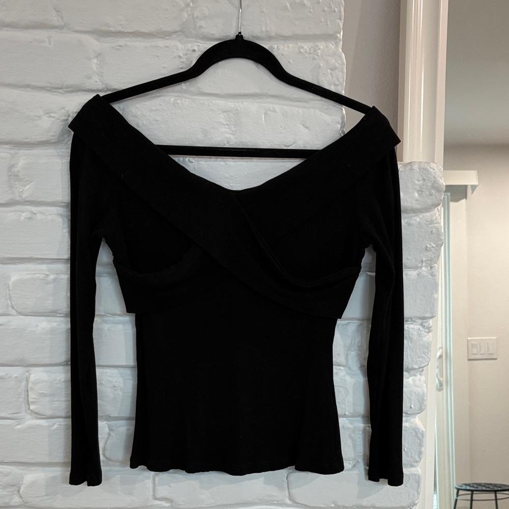 SHEIN SIZE M BLACK LONG SLEEVE